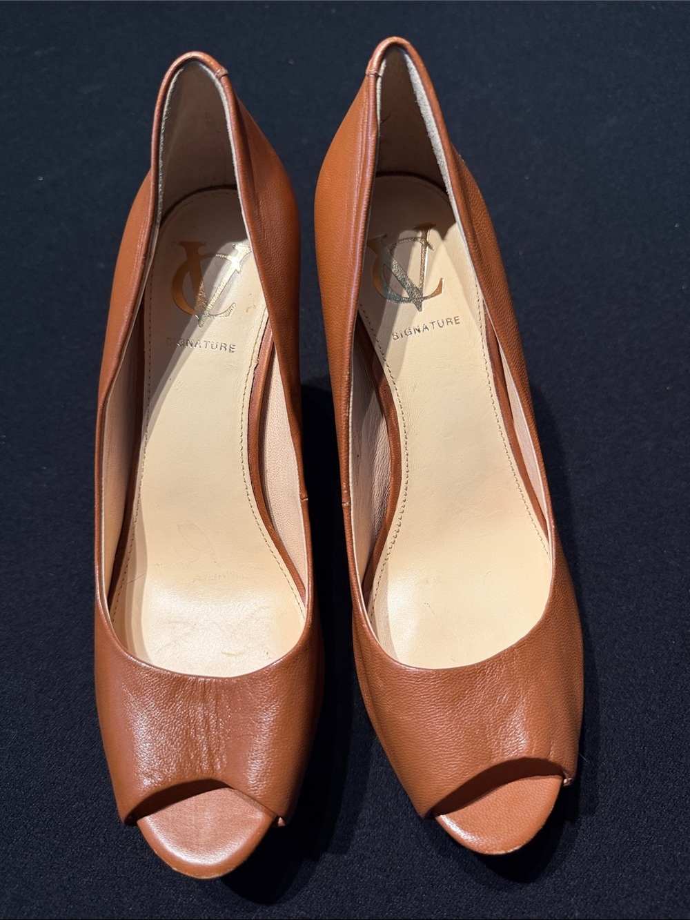 VERO CUOIO Signature  Brown Leather Peep-Toe Pumps - Women's 7.5